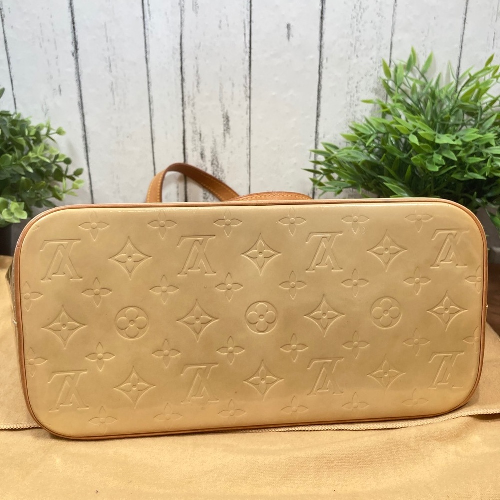 Louis Vuitton Monogram Vernis Houston Tote - Picture 7 of 15